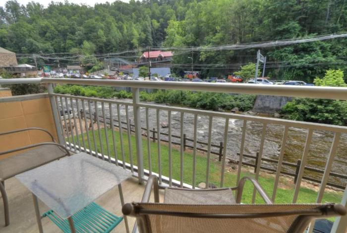Gatlinburg River Inn Room photo